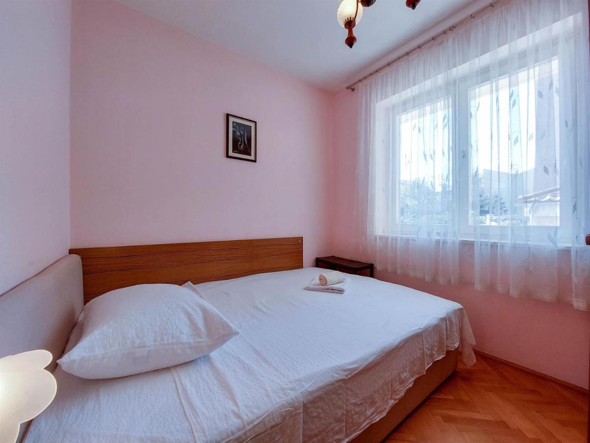 Apartments Nikola Punat Exteriér fotografie