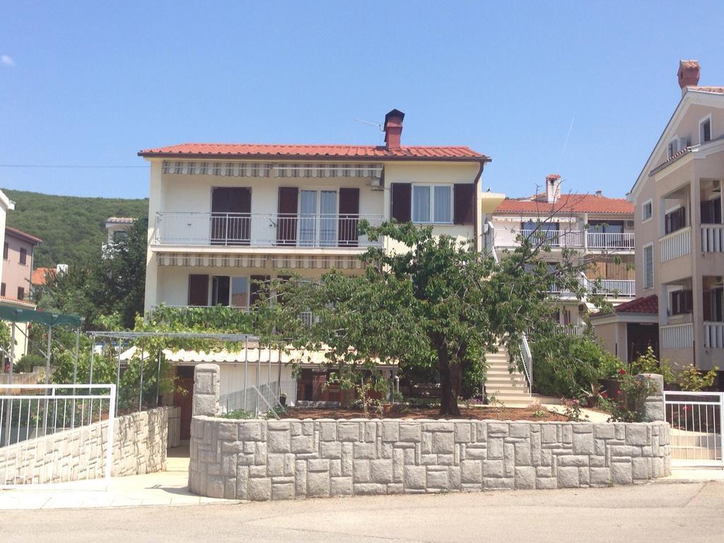 Apartments Nikola Punat Exteriér fotografie